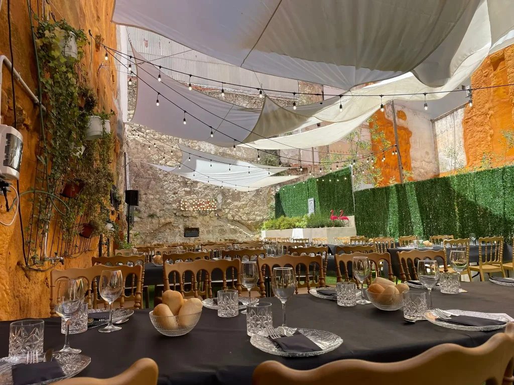 el-solar-gallery-1 El Solar Hostal Savoy