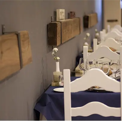 Decoración restaurante Hostal Savoy