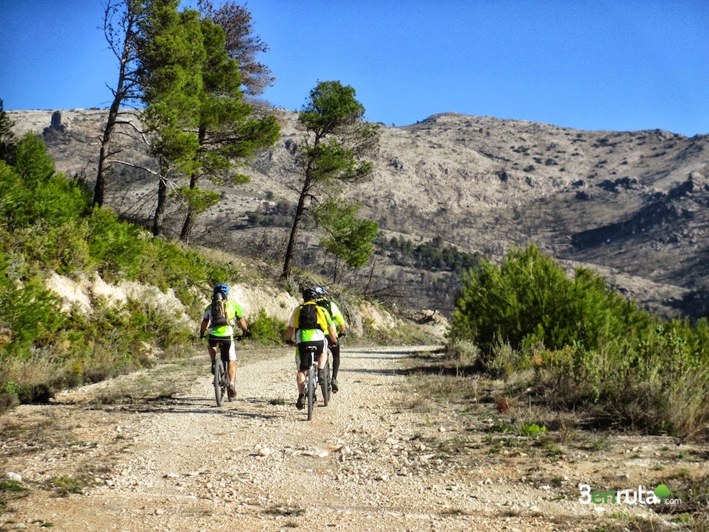 The province of Alicante, although best known for its coastline, is home to spectacular mountains and landscapes in its inland areas.