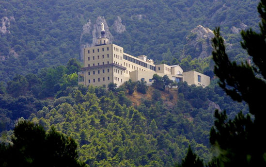 edificio_font_roja_alcoy_alcoi_costa_blanca_comunidad_valenciana_espana_web