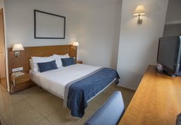 Double Room: Hotel in Alcoy