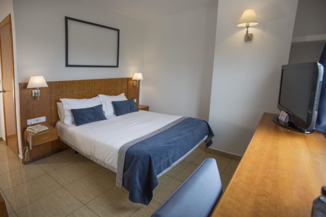 Double Room: Hotel in Alcoy