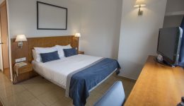 Double Room: Hotel in Alcoy